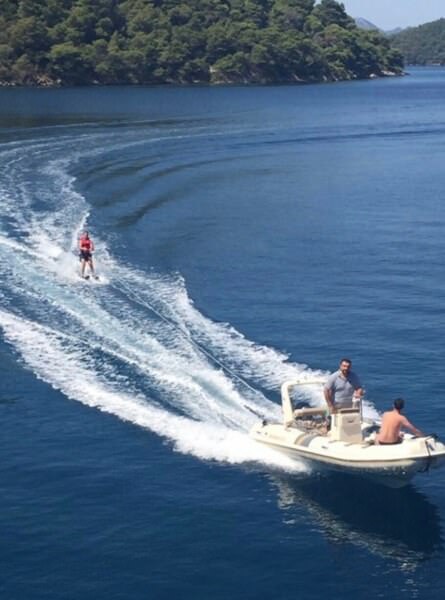 Motor Yacht Ban - Mini Cruiser - Adriatic Tours Charter Cruiser